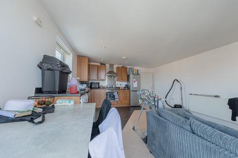 2 bedroom flat for sale, Pavilion Close, Leicester LE2