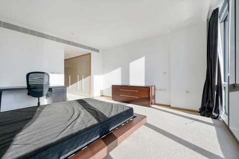 3 bedroom flat to rent, West India Quay, 26 Hertsmere Road, London, E14.