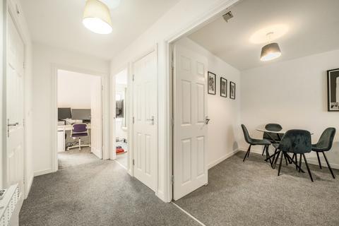 2 bedroom flat for sale, Whitehall Croft, Leeds, West Yorkshire, LS12