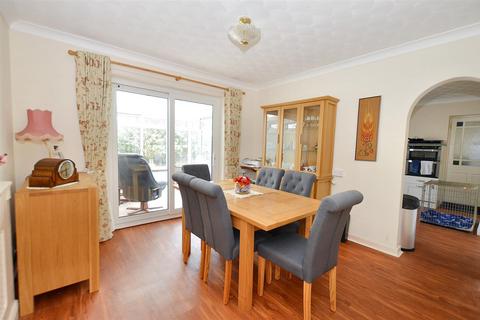 undefined, De Morley Garth, Sheringham