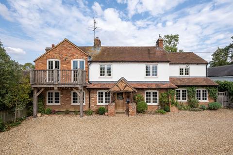 4 bedroom detached house for sale, Nash Road, Milton Keynes MK17