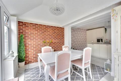 3 bedroom semi-detached house for sale, St. Helens Crescent, Trowell, Nottingham