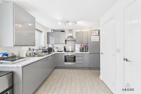 3 bedroom semi-detached house for sale, Knight Drive, Burton on trent DE13
