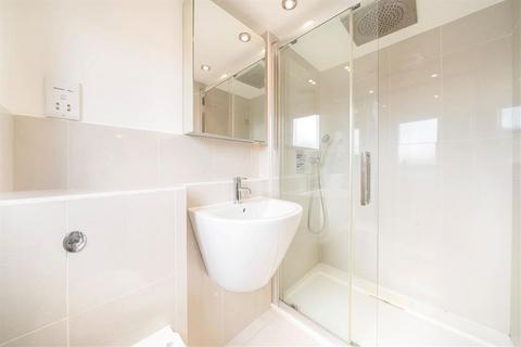 19 Trothy Road, London, SE1 5RR