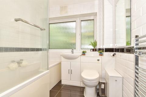 Flat 14, Byron House Chapel Close, Crayford, Dartford, DA1 4DG