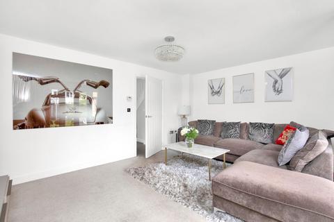 1 Adlam Close, Bordon, GU35 9FQ