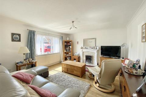 2 bedroom detached bungalow for sale, Callans Drive, Pembroke