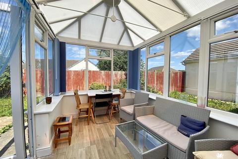 2 bedroom detached bungalow for sale, Callans Drive, Pembroke