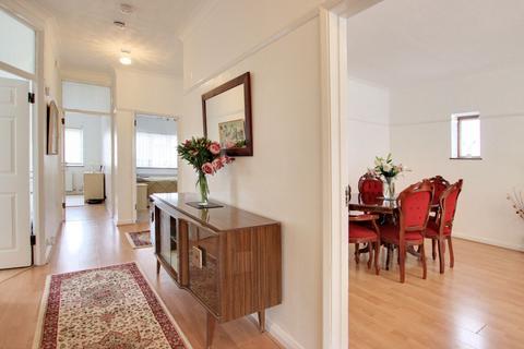 434 Wickham Road, Croydon, CR0 8BL