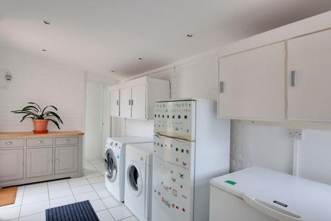 434 Wickham Road, Croydon, CR0 8BL