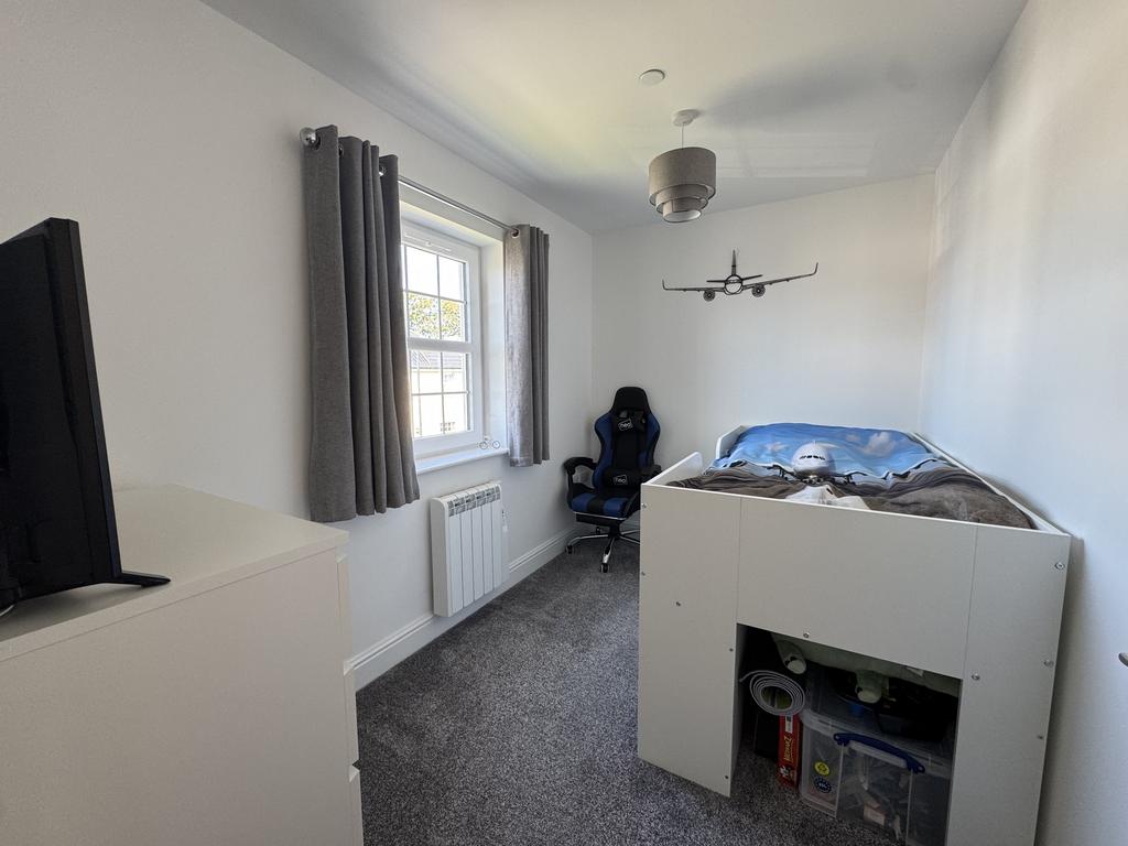 Front Bedroom 3