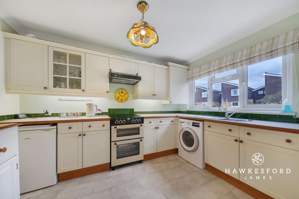 Peregrine Drive, Sittingbourne - Kitchen