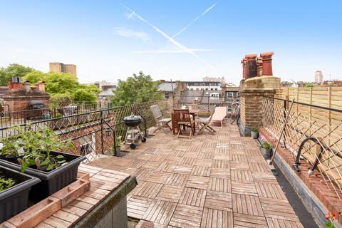 2 bedroom flat to rent, Mazenod Avenue, London, NW6