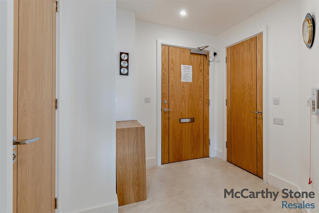 8661137-interior21-800.jpg