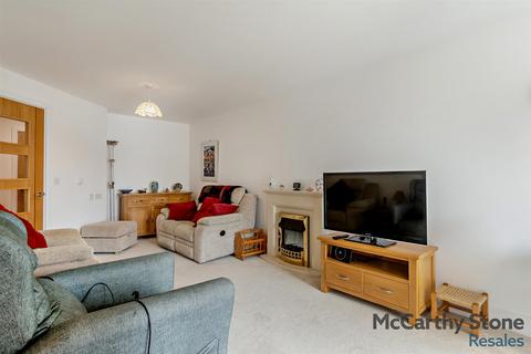1 bedroom apartment for sale, Park House, Old Park Road, Hitchin, Hertfordshire, SG5 2JR