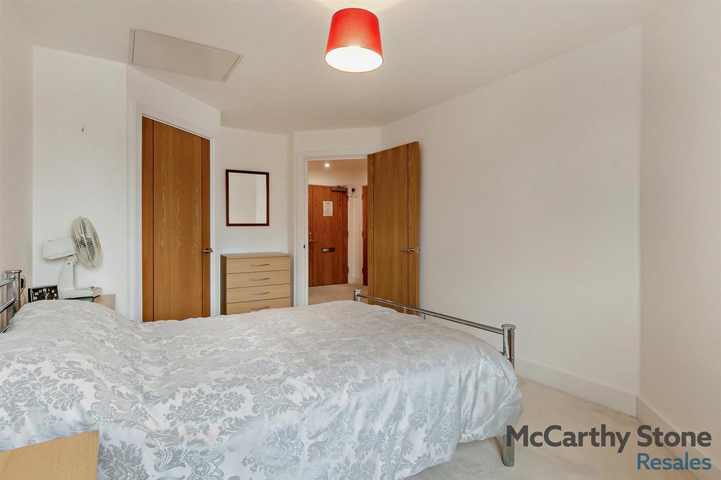8661137-interior16-800.jpg