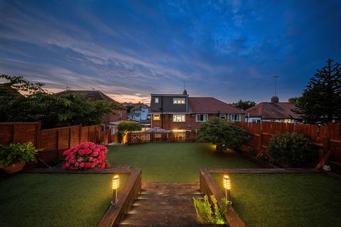undefined, Avenue Road, Erith DA8