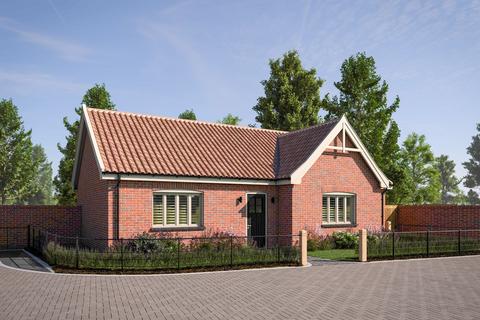 3 bedroom detached bungalow for sale, Sarsons Meadow, Hopton IP22