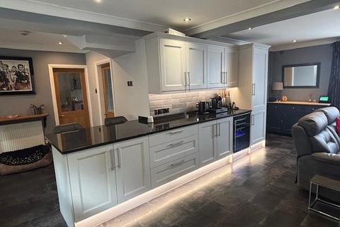4 bedroom semi-detached house for sale, Chiltlee Close, Liphook