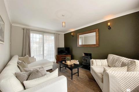 2 bedroom semi-detached house for sale, Sunderland Avenue, Pembroke Dock