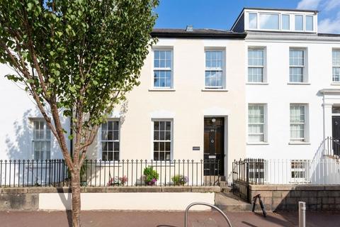 6 bedroom house for sale, 29 Chevalier Road, St Helier