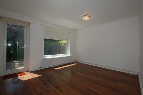 19 Dykes Way, Bromley, BR2 0SU