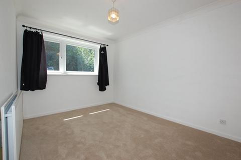 19 Dykes Way, Bromley, BR2 0SU