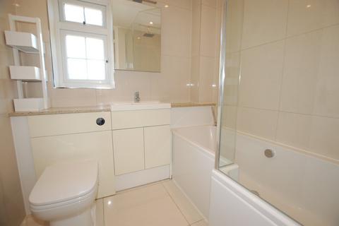 19 Dykes Way, Bromley, BR2 0SU