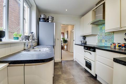 3 bedroom detached house for sale, Colney Heath Lane, St Albans, AL4