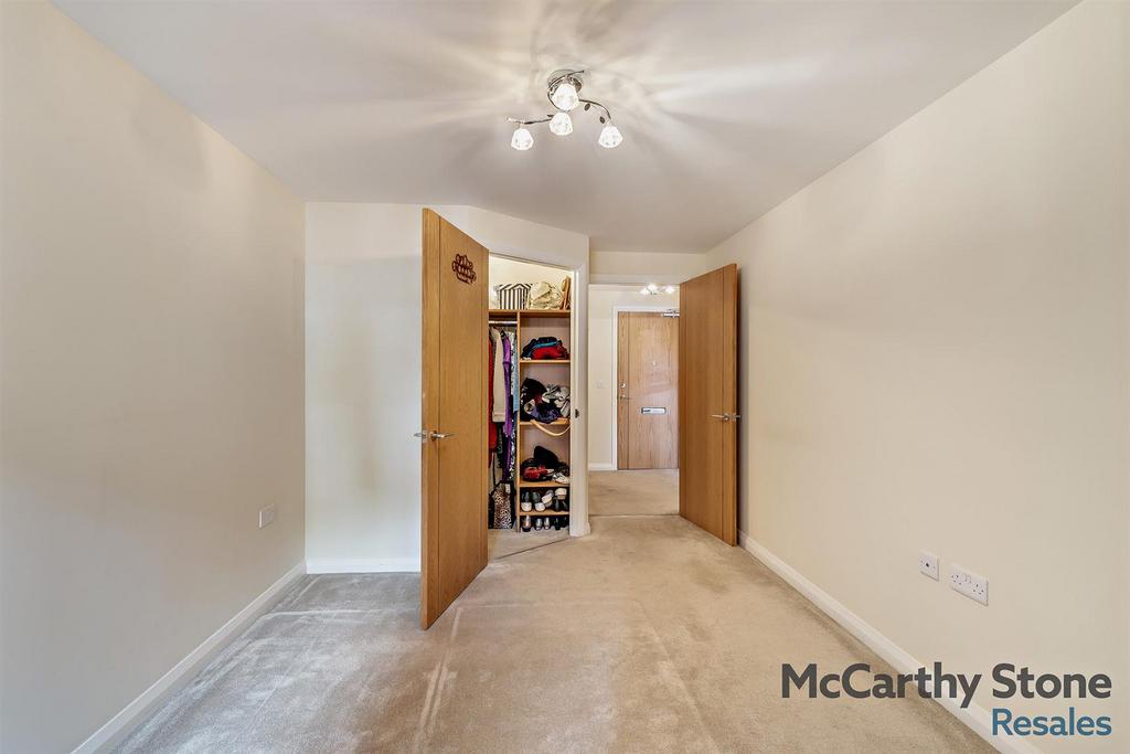 8660997-interior08-800.jpg