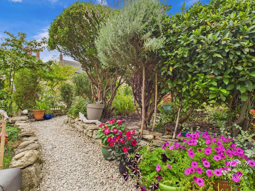 Cam01995 g0 pr0346 still041