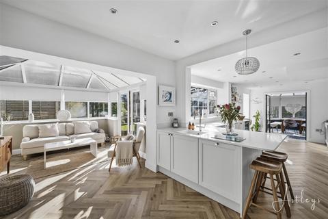 4 bedroom detached house for sale, Woollacott Drive, Newton, Swansea