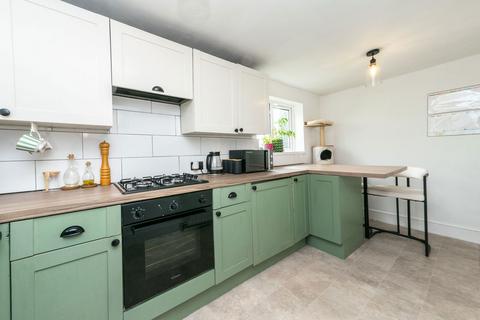 1 bedroom detached house for sale, Barnsley Road, Flockton, WF4