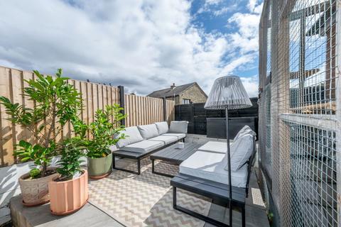 1 bedroom detached house for sale, Barnsley Road, Flockton, WF4