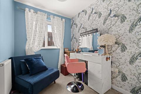 4 Belfry Grange, Binfield, Bracknell, RG42 4JJ