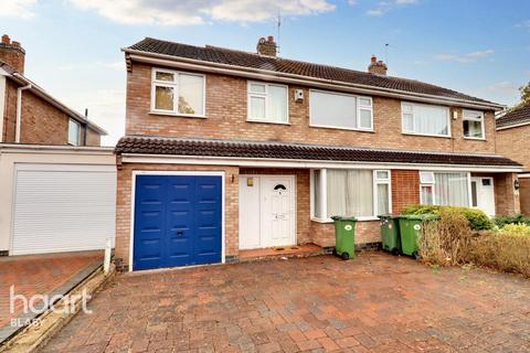 4 bedroom semi-detached house for sale, Southway, Leicester