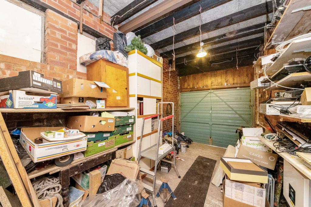 Integral single garage