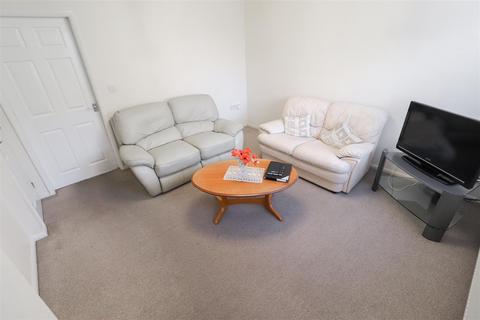 3 bedroom terraced house to rent, Rodyard Way, Coventry CV1