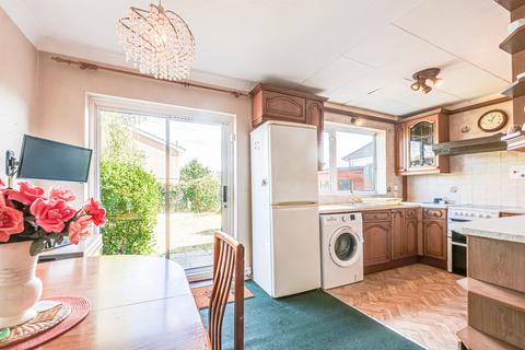 3 bedroom semi-detached house for sale, Glebe Drive, Rayleigh, SS6