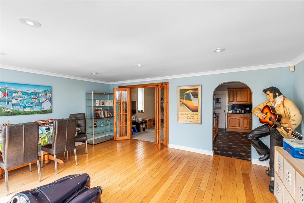 Living/Dining Room