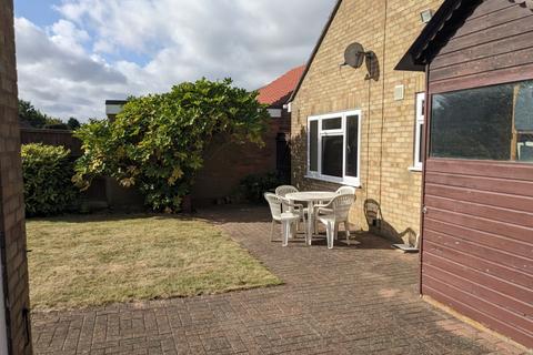 2 bedroom detached bungalow for sale, Upton Close, Stanground, Peterborough, PE2