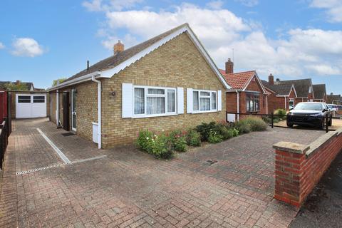 2 bedroom detached bungalow for sale, Upton Close, Stanground, Peterborough, PE2