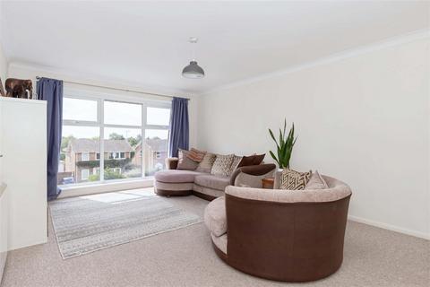 52 Greystone Avenue, Worthing, BN13 1LR