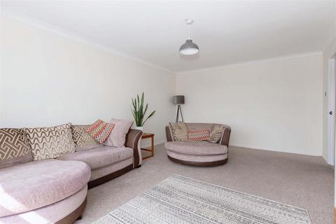 52 Greystone Avenue, Worthing, BN13 1LR