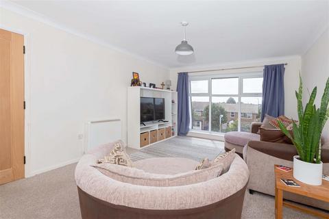 52 Greystone Avenue, Worthing, BN13 1LR
