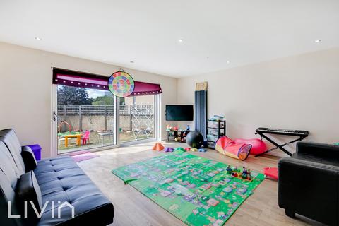 undefined, Croydon CR0