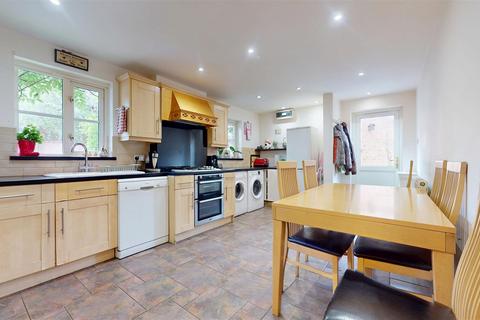 undefined, Bremen Grove, Shenley Brook End, Milton Keynes