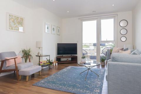 1 bedroom flat for sale, Stanley Road, London W3