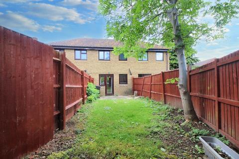 6 Dearing Close, Aylesbury, HP20 2XJ