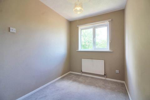 6 Dearing Close, Aylesbury, HP20 2XJ